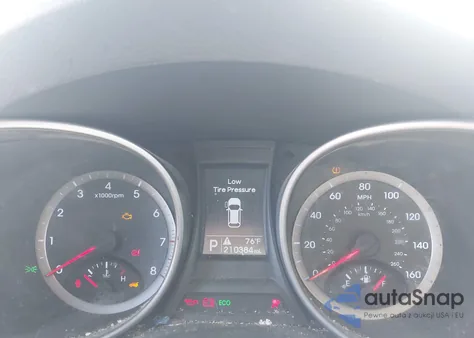 2016 Hyundai Santa Fe Sport 2.4L z USA, uszkodzony, nr VIN 5XYZT3LB5GG314275